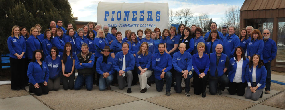 MCC Faculty & Staff Group Photo