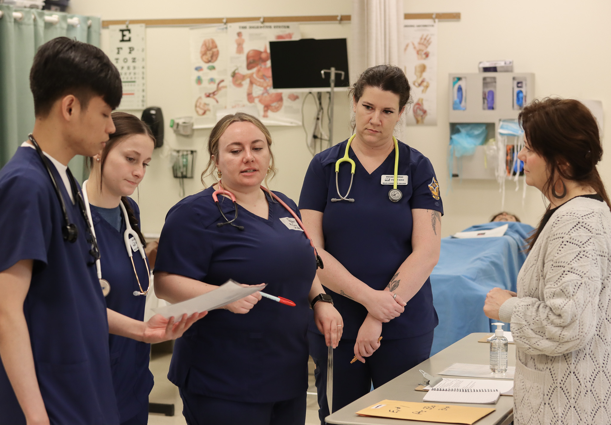 Image of nursing students with instructor